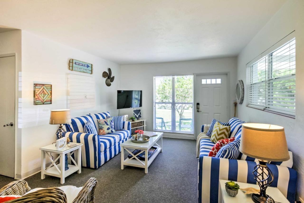 New Smyrna Beach Abode With Fire Pit, Walk To Beach! Ngoại thất bức ảnh