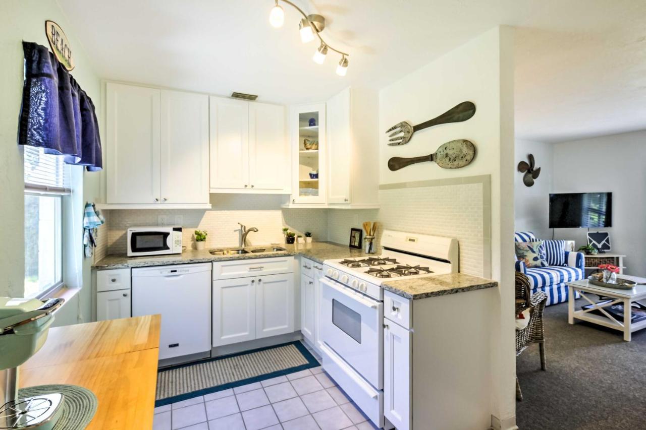 New Smyrna Beach Abode With Fire Pit, Walk To Beach! Ngoại thất bức ảnh