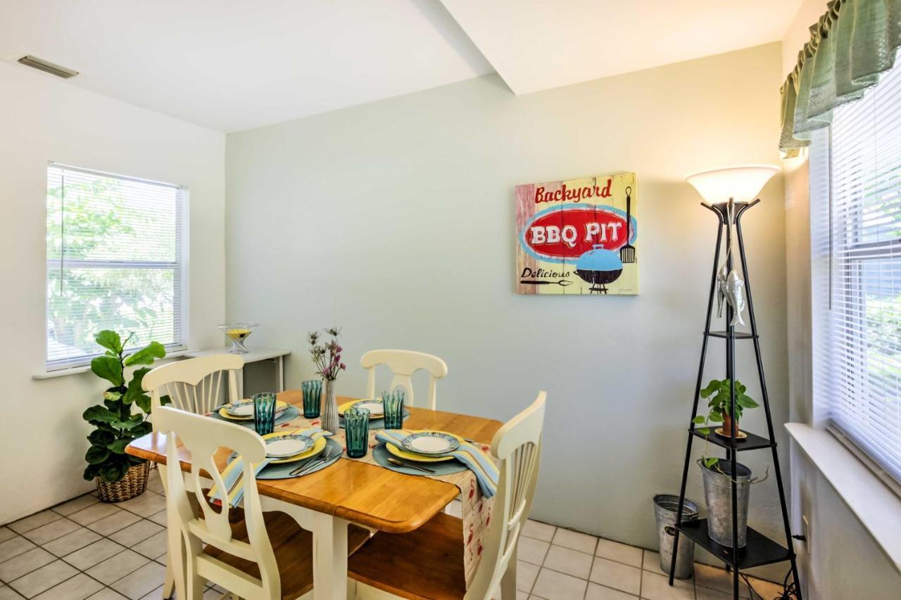 New Smyrna Beach Abode With Fire Pit, Walk To Beach! Villa Ngoại thất bức ảnh