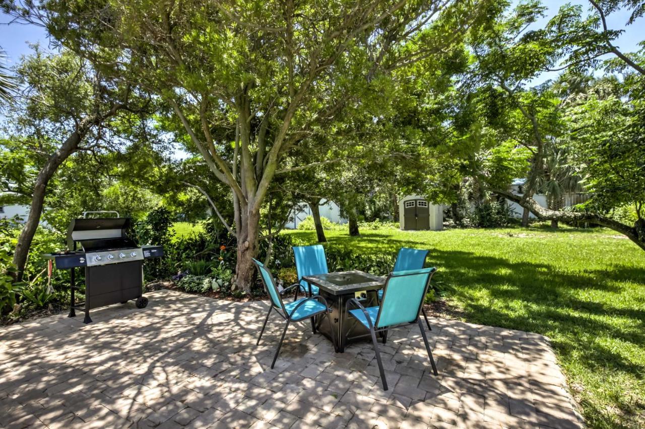 New Smyrna Beach Abode With Fire Pit, Walk To Beach! Villa Ngoại thất bức ảnh